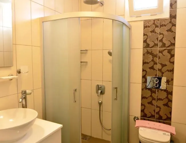 セヴィン ペンション 2*